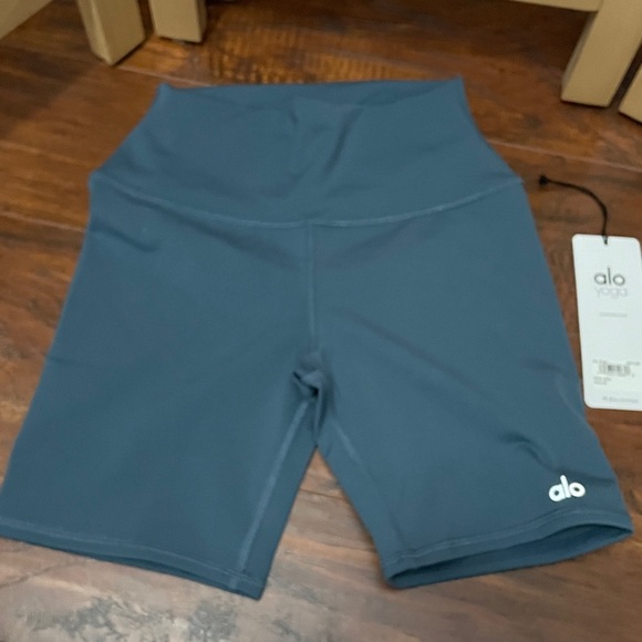 ALO Yoga Teal High-Waist Shorts Deep Jade high waist biker short size XS NWT